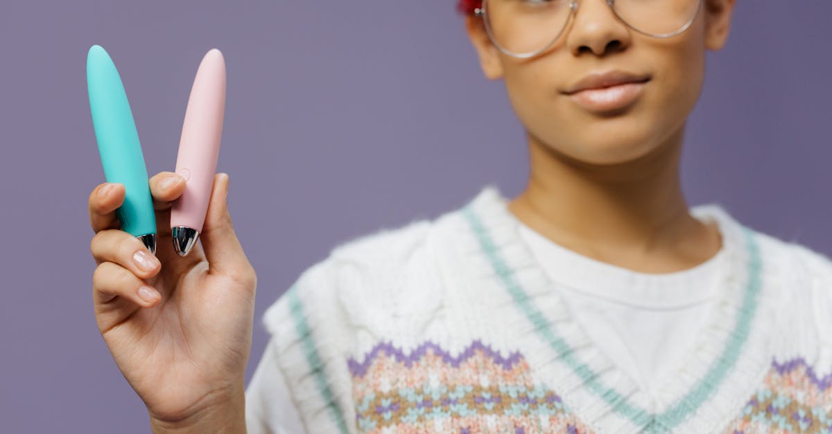 découvrez notre guide complet sur les sex toys : conseils, avis, et sélection des meilleurs accessoires pour pimenter votre vie intime seul(e) ou en couple. discrétion, sécurité et plaisir garantis.
